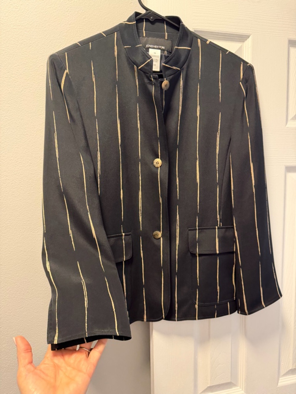 Jones New York Black Blazer with Cream Pinstripes in size 10